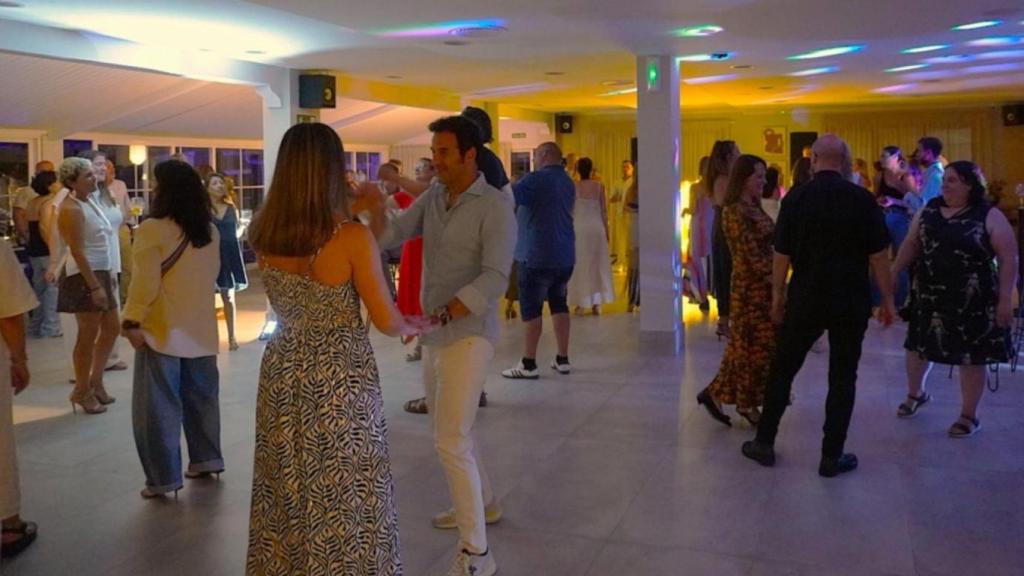 Fiesta en La Galería en el Makkan Sunset.