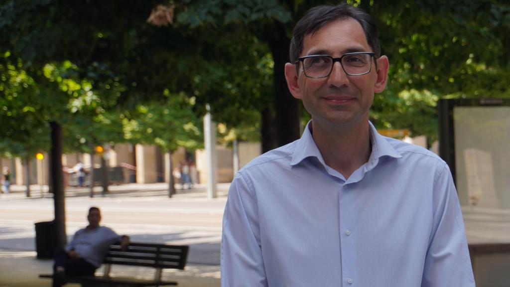 Rafael de Miguel, en el paseo de la Independencia de Zaragoza.