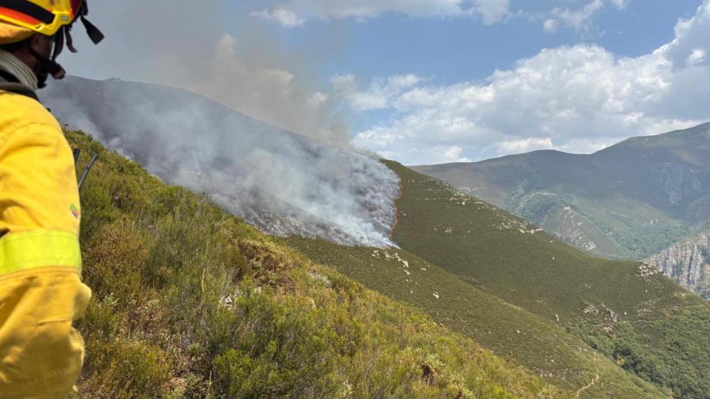 Incendio en Llamas de Cabrera