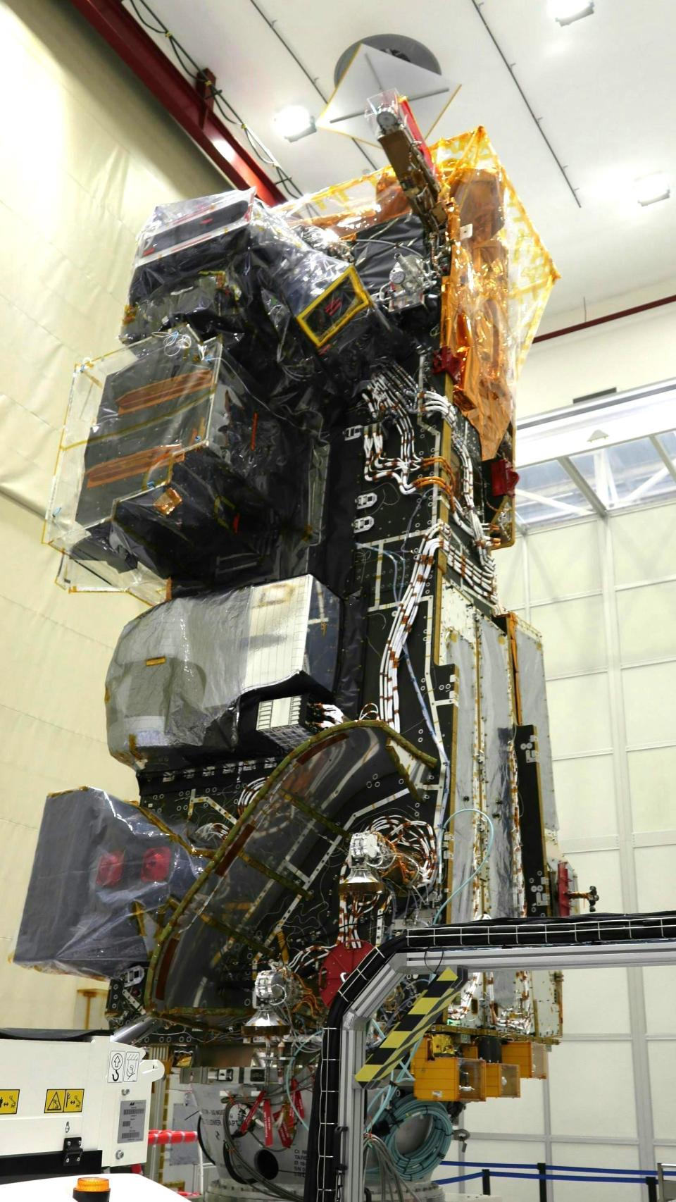 MetOp-SG-A1 integrado en la sala blanca