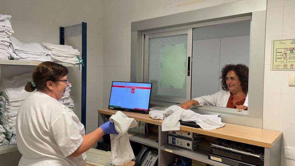 La Gerencia de Villarrobledo implanta un sistema inteligente de trazabilidad textil para optimizar la gestión de su ropa hospitalaria.