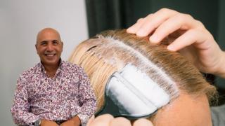 David Lorente, peluquero, lo tiene claro: Para estar joven a partir de los 50, hay que optar por este tinte de pelo