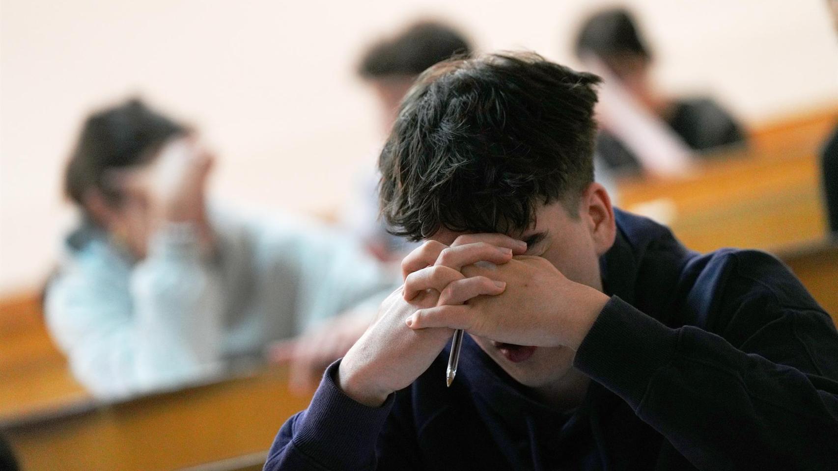 La soledad también es cosa de jóvenes en Galicia: Se da una paradoja de la hiperconexión