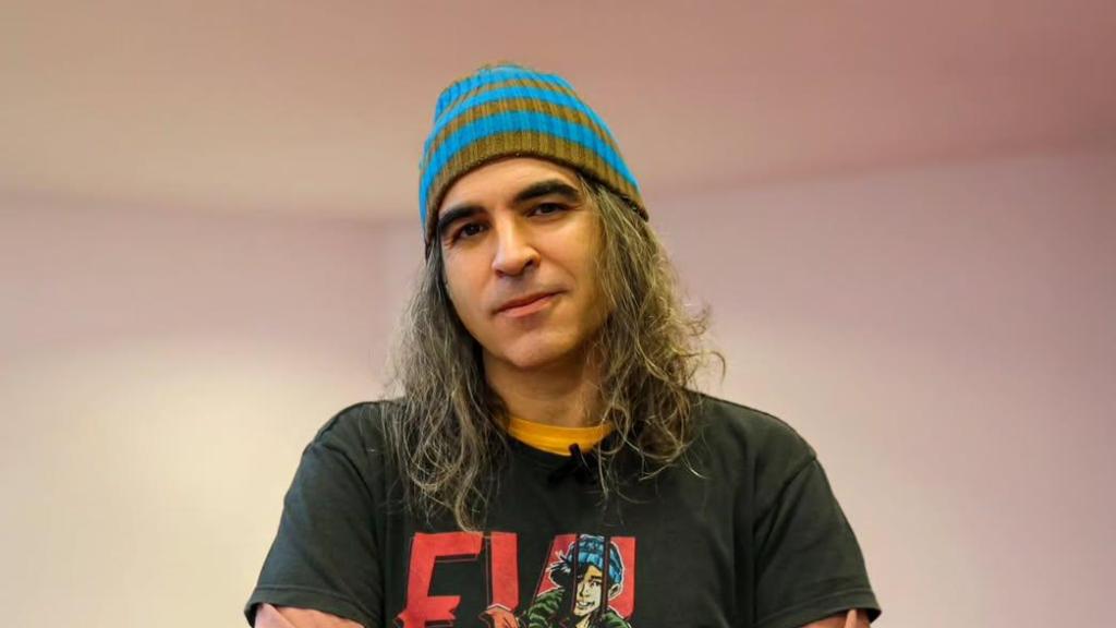 El hacker Chema Alonso antes de un acto.