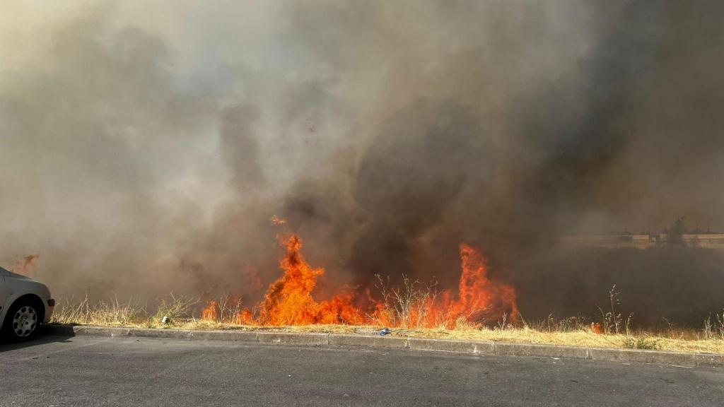 Imagen del incendio en Carbajosa
