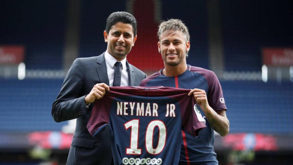 Neymar, durante su presentación como jugador del PSG.