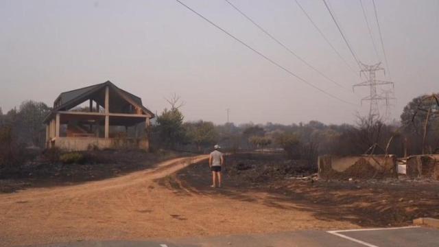 El incendio de Las Médulas deja desolación entre los vecinos y terrenos calcinados