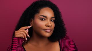 Kelly Massol, la fundadora de Les Secrets de Loly, la firma de belleza especializada en el cuidado del cabello que arrasa en Francia.