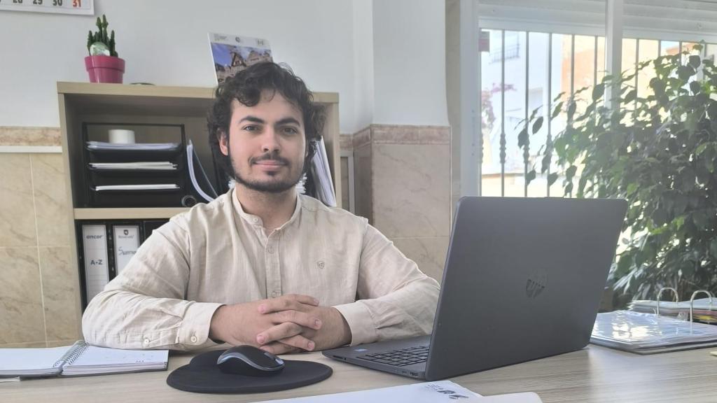 Israel Rueda, estudiante de ADE y Derecho.