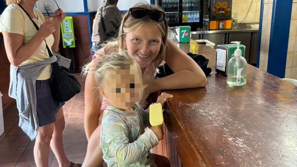 Jasmine Raeymaekers ha estado de viaje por Asia con su hija sustraída.