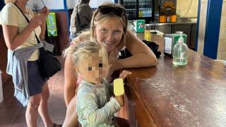 Jasmine Raeymaekers ha estado de viaje por Asia con su hija sustraída.