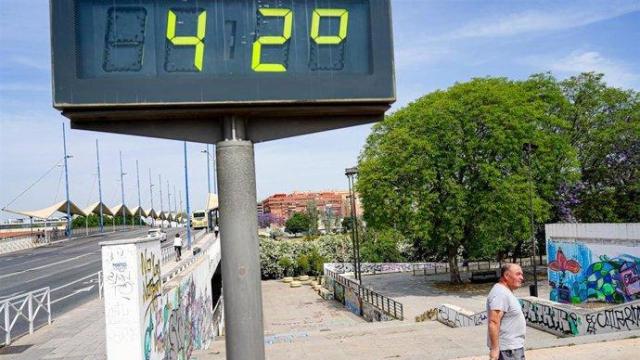 Un termómetro de Sevilla marca 42 grados.