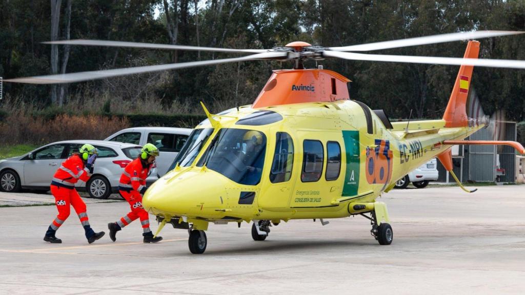 Imagen de archivo de un helicóptero del equipo de emergencias del 061