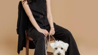 Andrea Núñez, diseñadora de Nina Woof, marca de moda perruna.