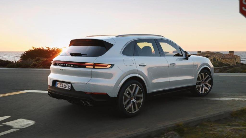 Porsche Cayenne S Hybrid.