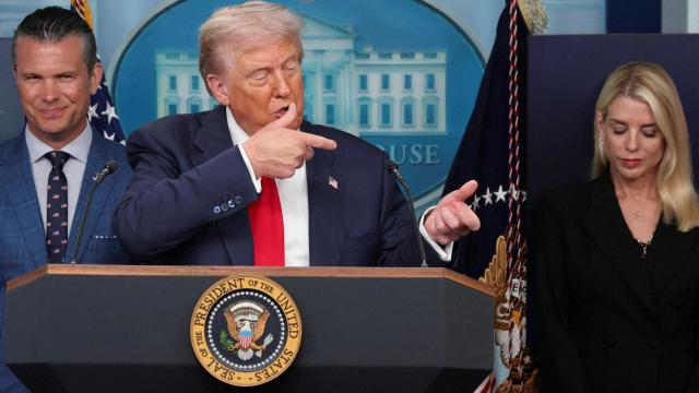 Donald Trump durante la rueda de prensa que ofreció este lunes en Washington.