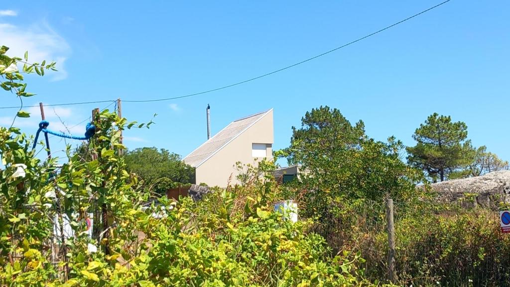 Vivir frente al mar en A Coruña II: Una casa de Manuel Gallego en Corrubedo