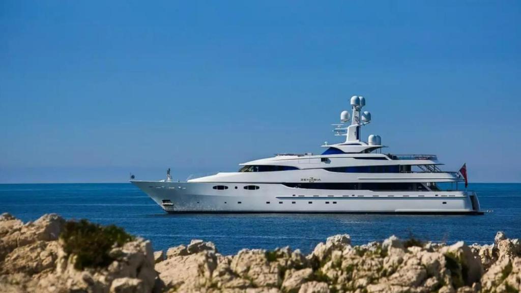 El yate Zenobia, donde ha navegado la reina Camila.