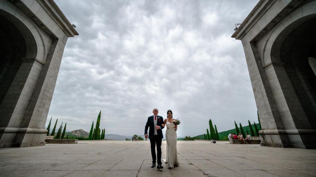 La novia llega a la Basílica.