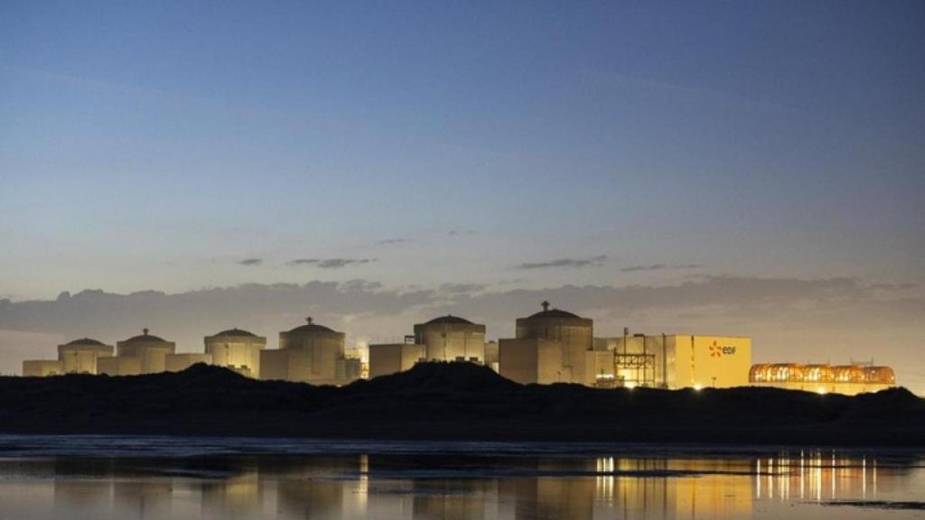 La central nuclear de Gravelines en Francia.