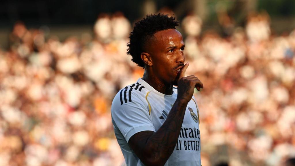 Eder Militao celebra su gol al Tirol, en el amistoso de pretemporada del Real Madrid