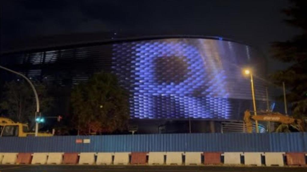 Prueba de iluminación del Santiago Bernabéu