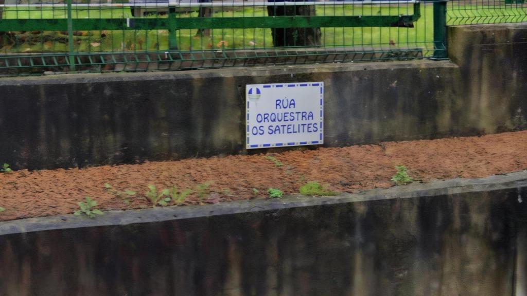 Rúa Orquestra Os Satélites en Oleiros (A Coruña)