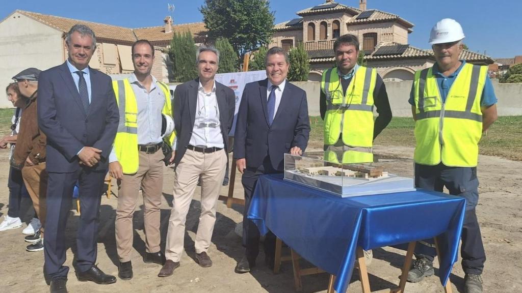 Acto de colocación de la primera piedra del Centro de Salud de Bargas.