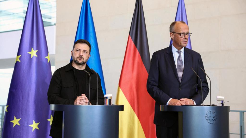 Los líderes de los grandes países europeos presionan a Trump para que no entregue a Putin territorios de Ucrania