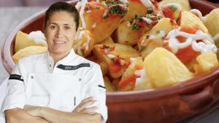 Maca de Castro (44 años), chef, sobre las patatas bravas: Para que estén deliciosas el truco no está en la salsa
