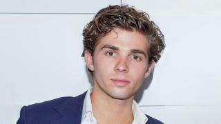 Achileas de Grecia, hijo de Pablo de Grecia y Marie Chantal, ha hecho ya sus pinitos como actor y ha trabajado en series de Netflix.