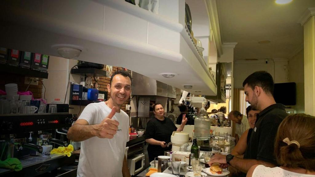 Rodri y Jacky, en la barra.