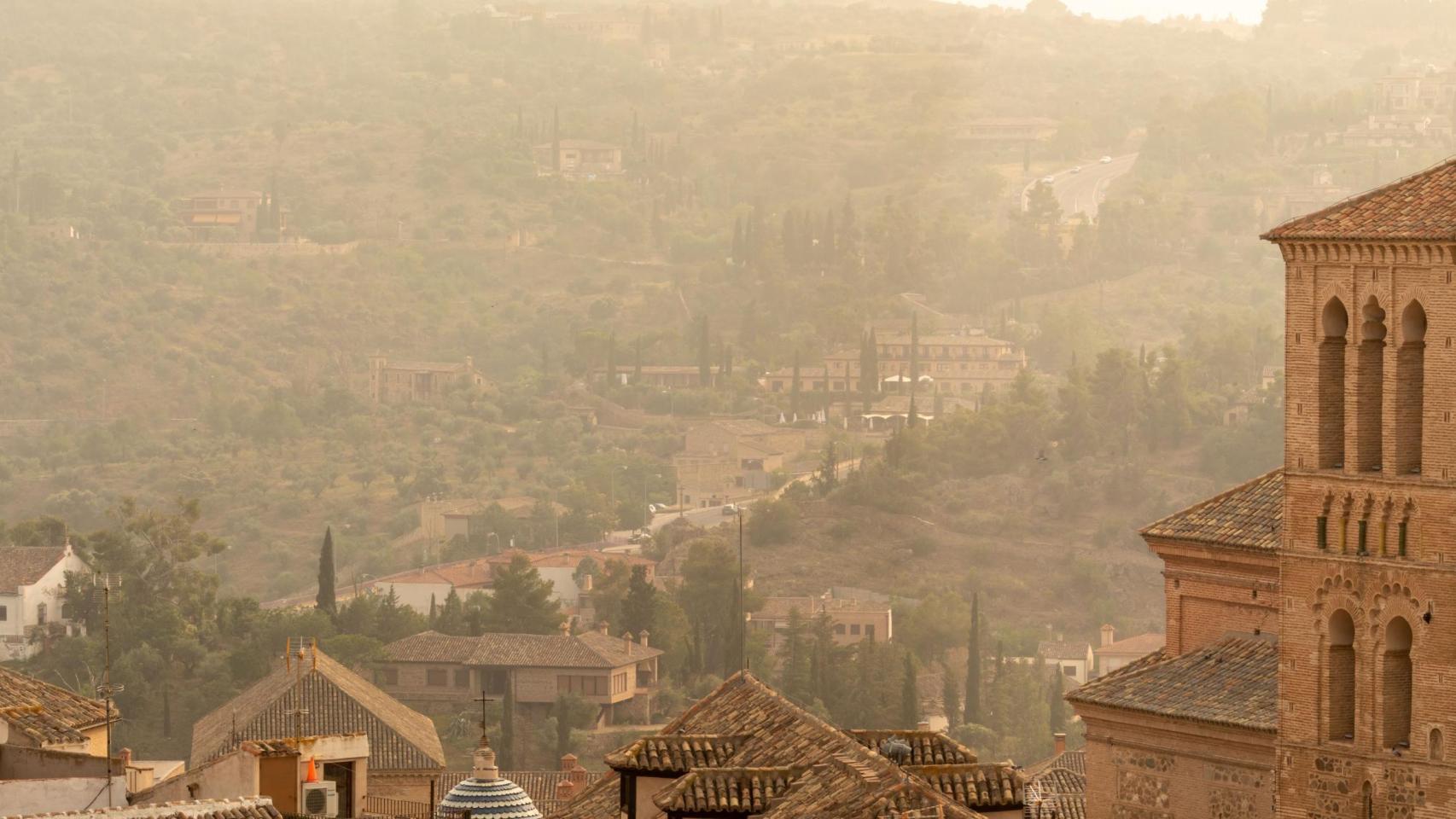 AEMET advierte de lo que llega a España en las próximas horas: calima y el regreso de un frente frío en estas zonas