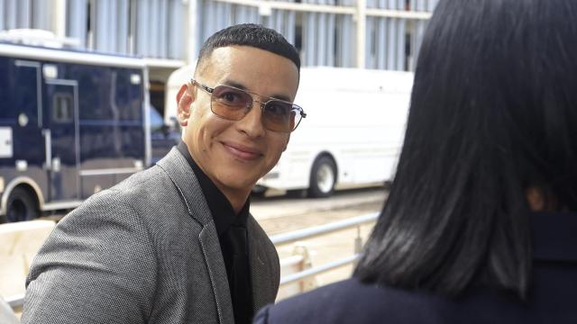 Daddy Yankee, este jueves, 14 de agosto, cerca del Tribunal Federal en San Juan (Puerto Rico).