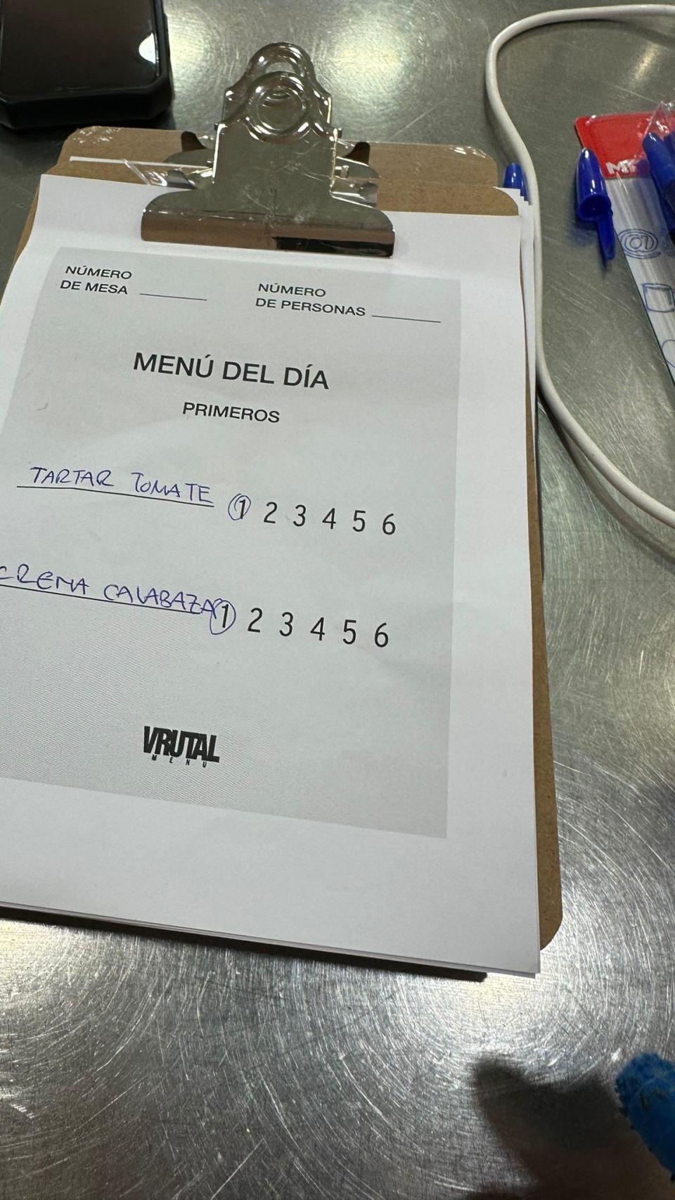 Comanda adaptada de Vrutal Club.