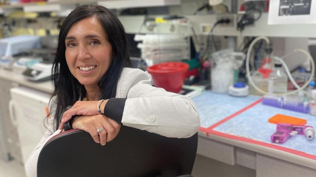 Veronica Rodriguez en el laboratorio de Mayo Clinic.