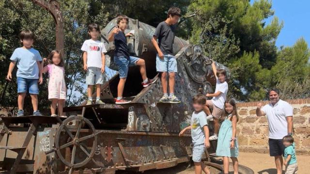 Los nueve hijos de Jesús García y Ana Iglesias en sus vacaciones de verano.