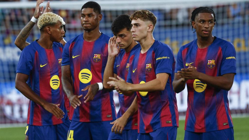 Los futbolistas del Barça, durante el Trofeo Joan Gamper.