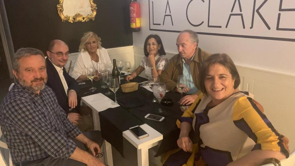 Javier Lambán, en una imagen de las redes sociales de su esposa, Marisa Lázaro.