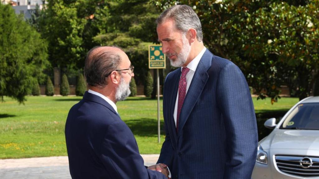 Su Majestad el Rey recibido por Javier Lambán, cuando era Presidente de Aragón.