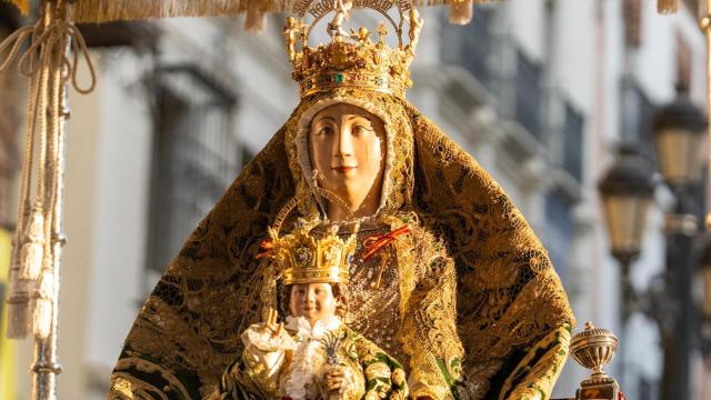 La Virgen de los Reyes, en su procesión del 2025.
