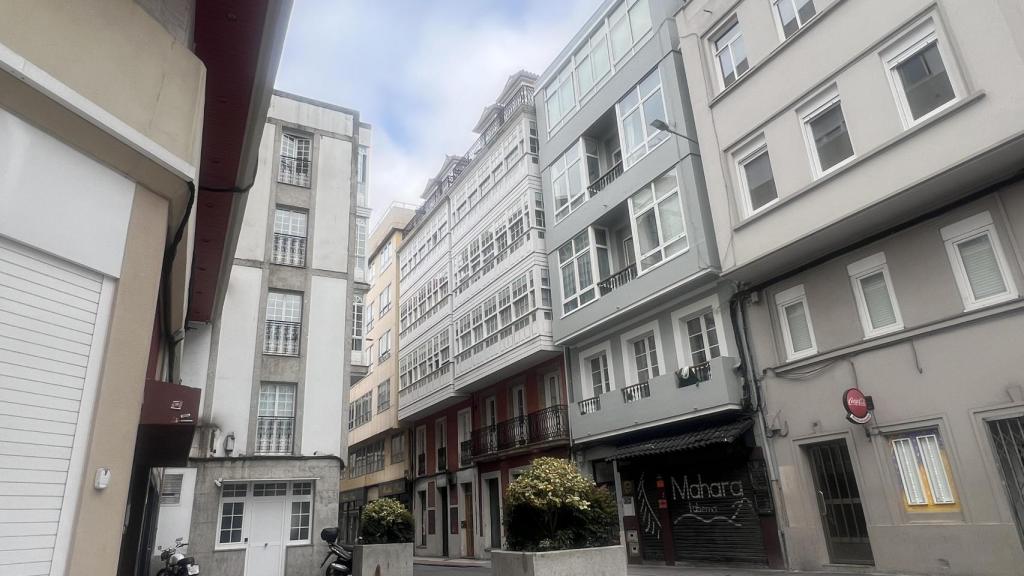 Una calle de A Coruña, esta mañana.
