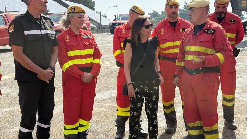 La ministra Margarita Robles ha visitado este sábado las labores que desarrolla la UME en Galicia.