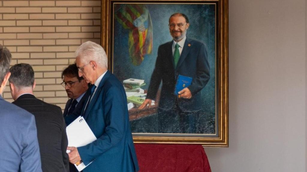 El cuadro de Lambán, durante la ceremonia civil.