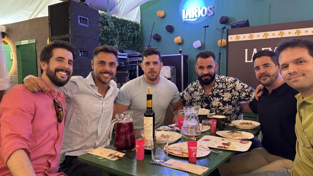 Degustar la Feria de Málaga a cada bocado: paella gratis, jamón a precio de oro y menús para los que quieren ahorrar