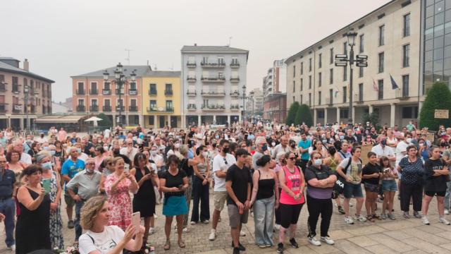 Ponferrada sale a la calle pidiendo que se declare nivel 3 de emergencia