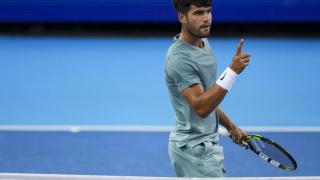 Alcaraz celebra un punto contra Zverev en el Masters 1.000 de Cincinnati.
