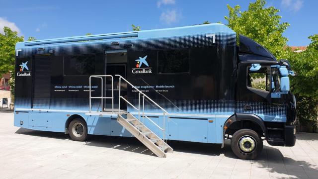 Oficina móvil de CaixaBank en Toledo.