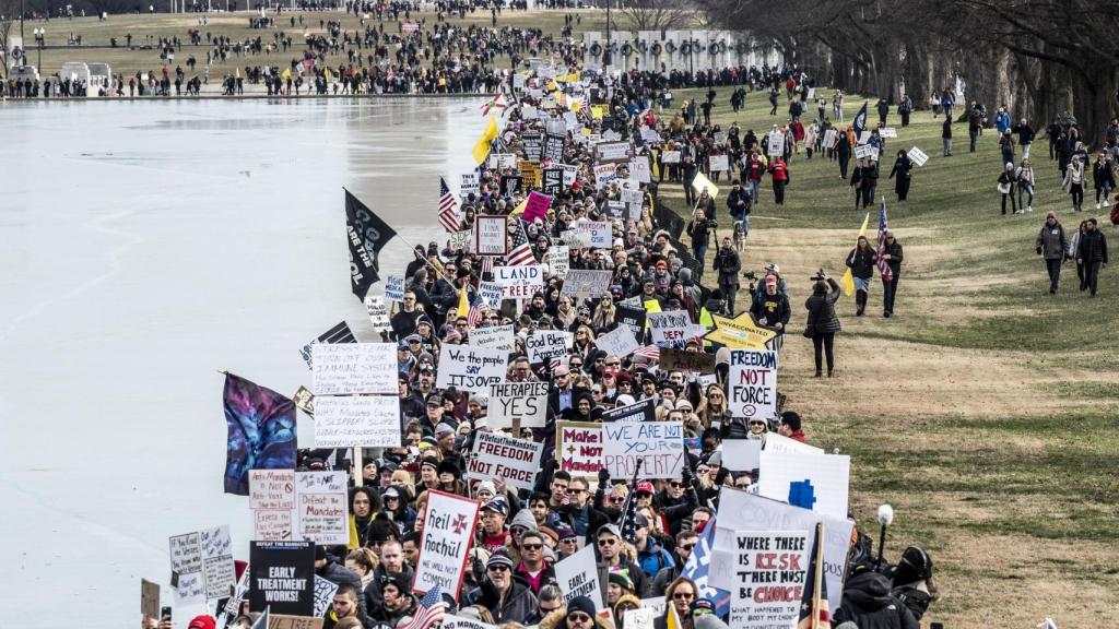 Manifestación antivacunas en enero de 2022 en Washington.