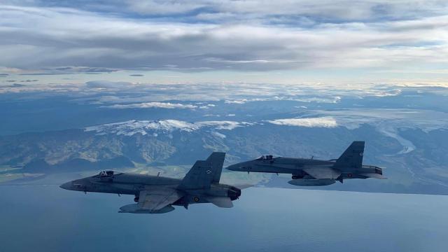 Dos F-18 del Ejército del Aire español volando en Islandia